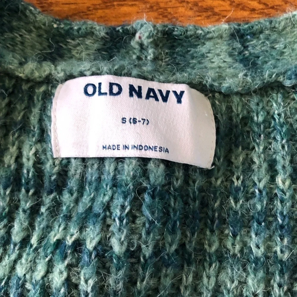 Old Navy Green knit semi-cropped button up sweater in size S (6-7)